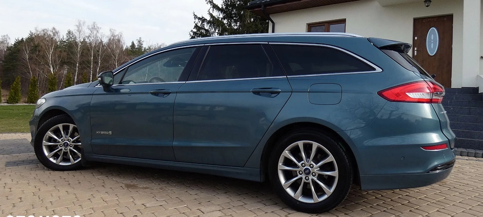 Ford Mondeo cena 84900 przebieg: 130000, rok produkcji 2019 z Strzyżów małe 704